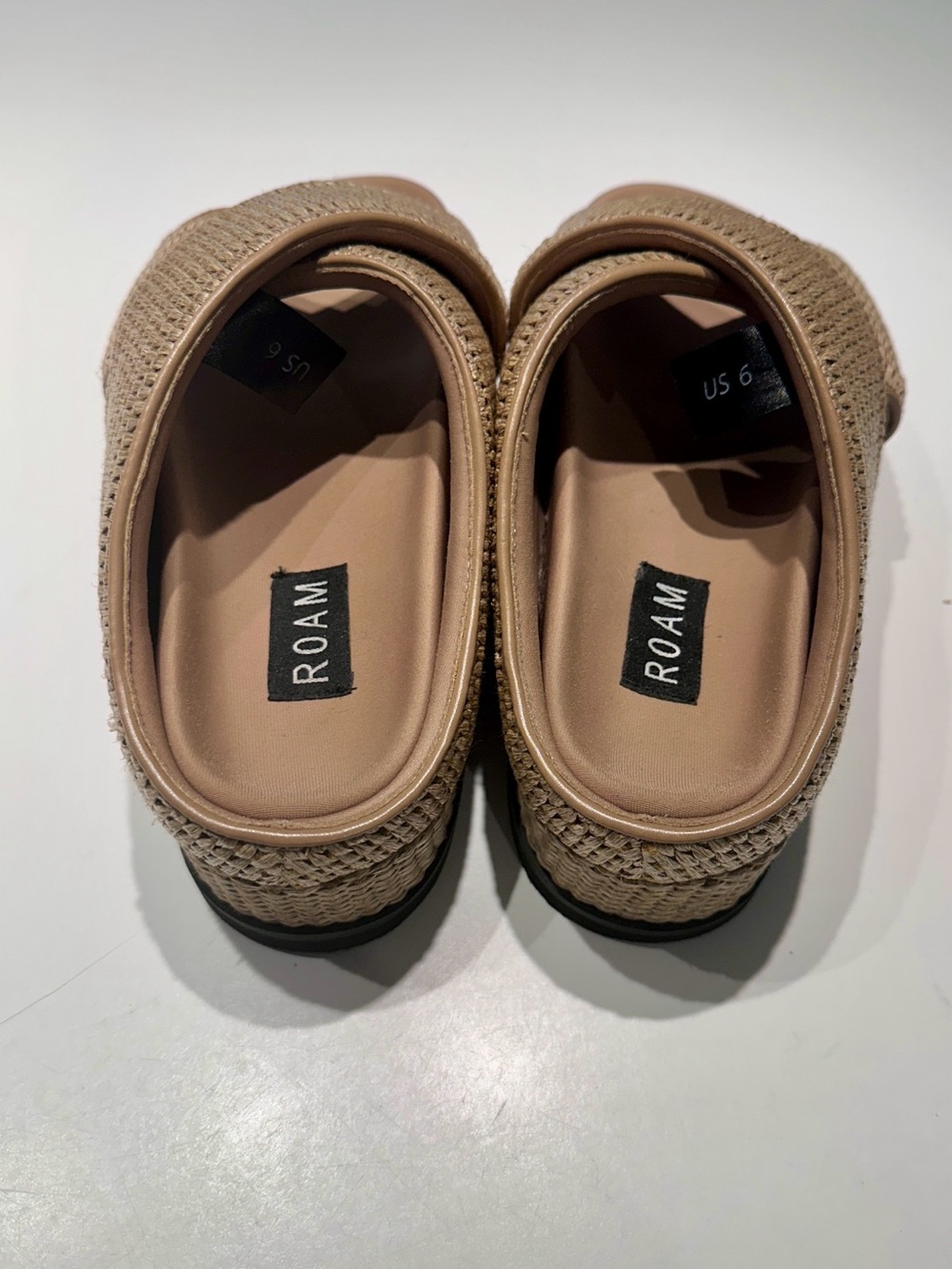 ROAM Cross Stack Raffia Sandals - Picture 3 of 6